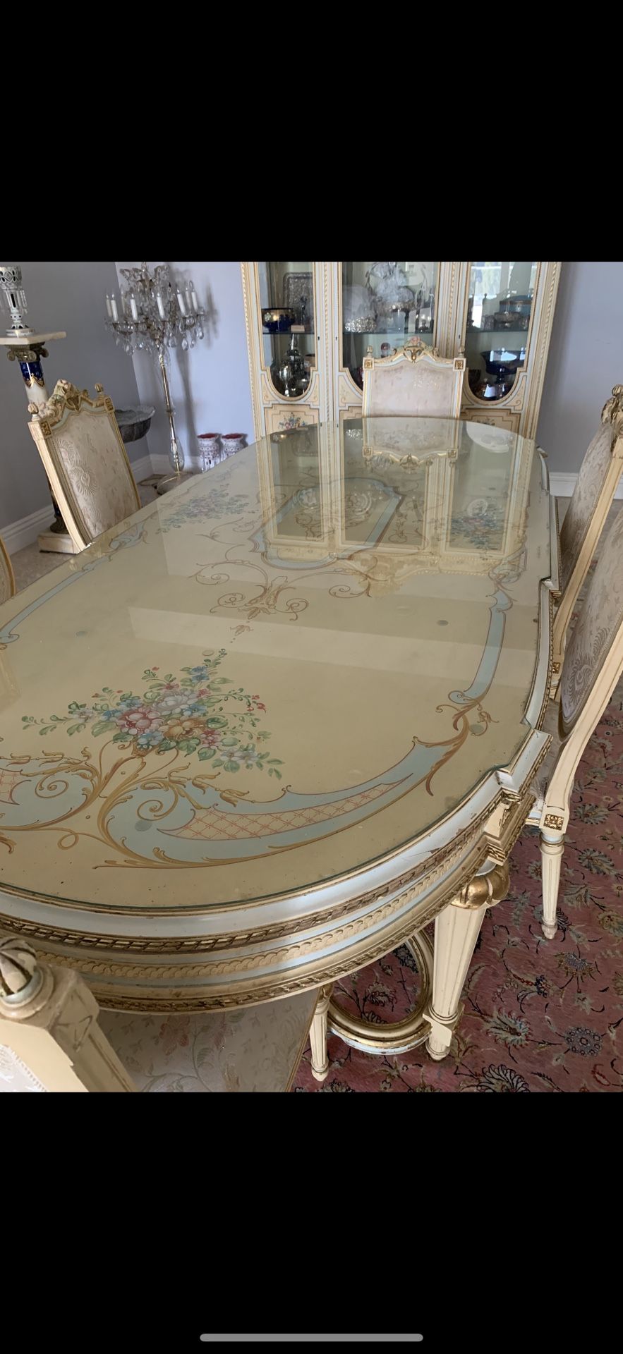 Antique Italian Dining Table With 6 Chairs