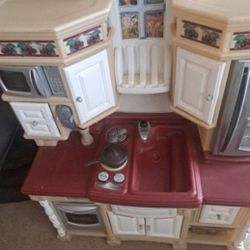 Little Tikes Kids Kitchen