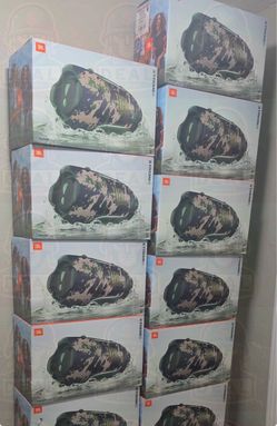NEW JBL Xtreme 5 Portable Bluetooth Wireless Waterproof Speaker (Camouflage)