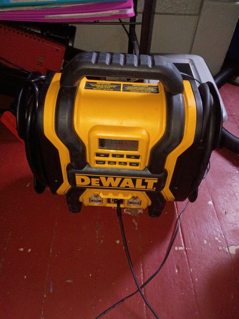 DeWalt Jump Pack/Everything Tool