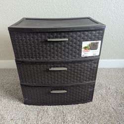 Sterilite Detachable Plastic Storage Bin