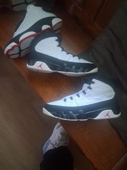 Mens size 10 and 10.5 air jordans