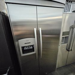 42" THERMADOR BUILT IN STAINLESS STEEL REFRIGERATOR 