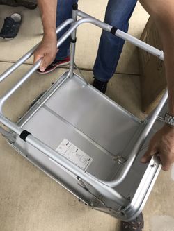 Used Folding chair with 4 chairs