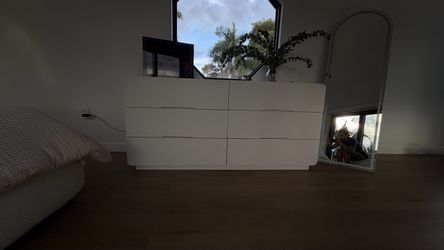 Complete MODANI King Bedroom Set – Excellent Condition