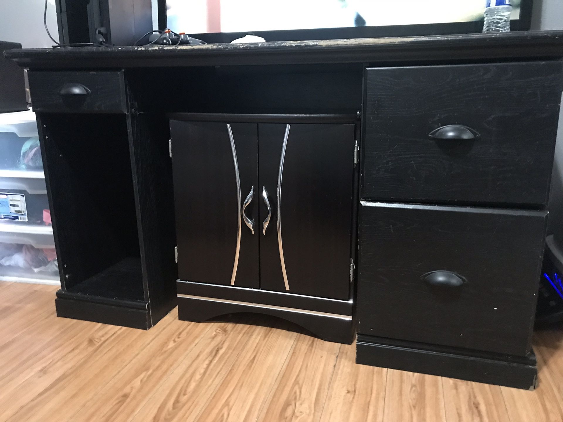 Tv stand/ computer desk