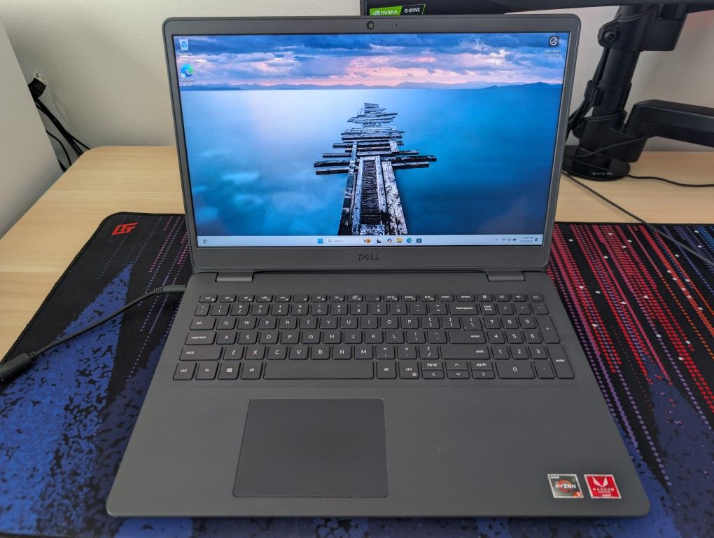 Dell Inspiron 15 Ryzen 5 24GB 500GB