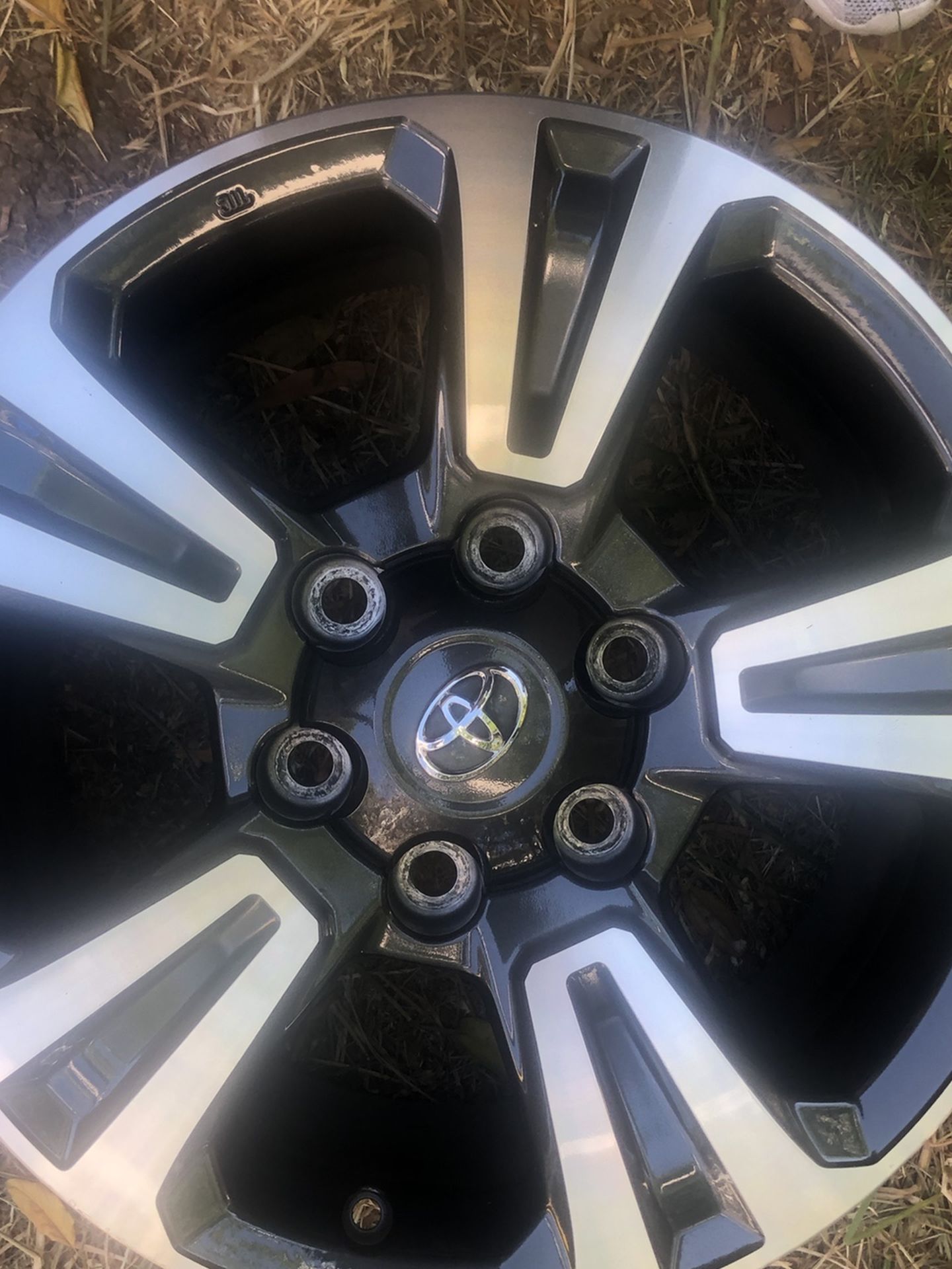 4 RIMS TOYOTA TRD STOCK SIZE 17 THEY FIT TACOMA SEQUOIA 4RUNNER 6 LUGS GREAT CONDITION 9/10