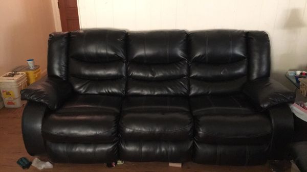 Ashley Furniture Leather Couch Black For Sale In Tupelo Ms Offerup Ashley Furniture Leather Couch Black For Sale In Tupelo Ms Offerup