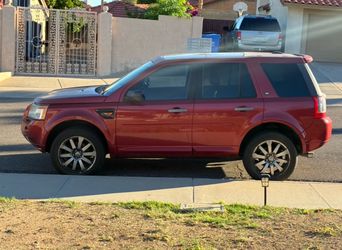Land Rover LR2 SUV Red