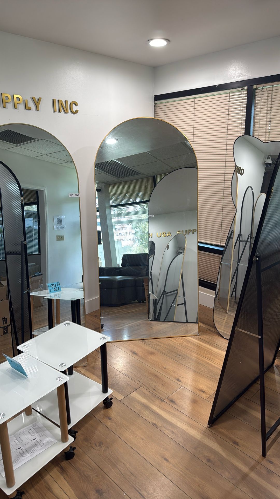 Arch Mirror Gold H75”