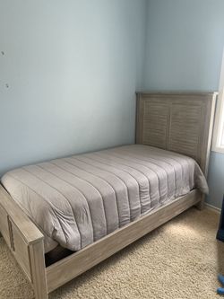 Custom Twin Bed Frame & Box Spring