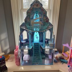 Disney Frozen Elsa Wooden Ice Princess Palace 