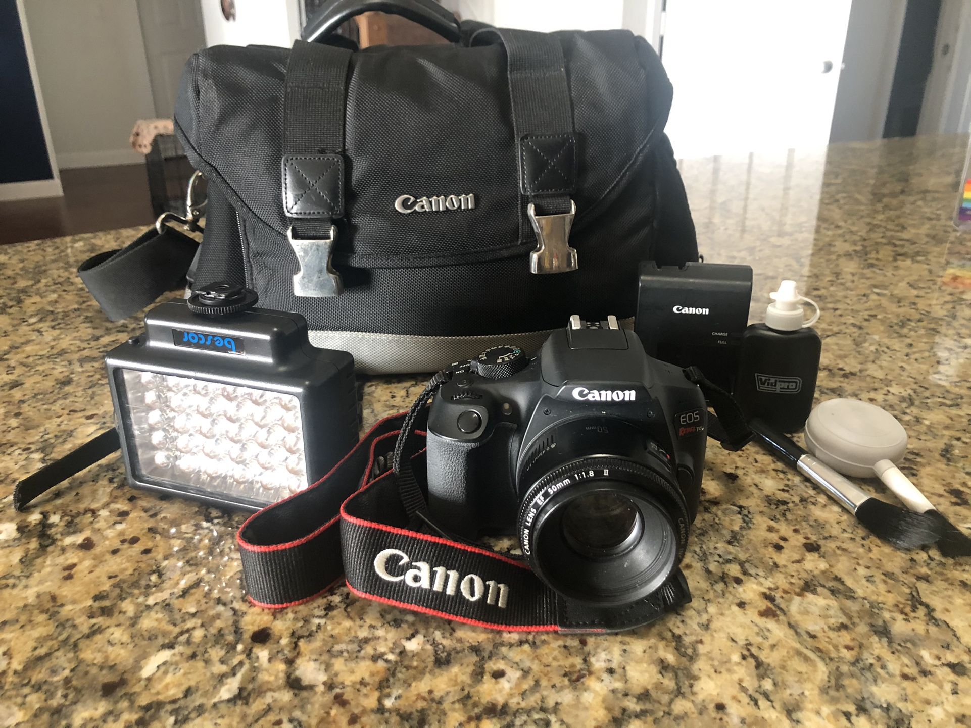 Canon Rebel t6 kit