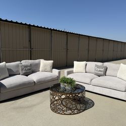 Beautiful Couch Set 