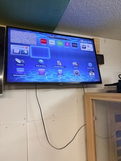 Samsung Smart TV Flat Screen