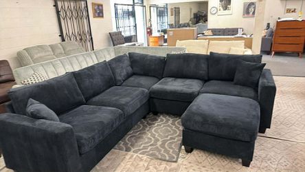 New Corduroy Sectional Sofa Couch with Ottoman! Free Delivery 🚚!