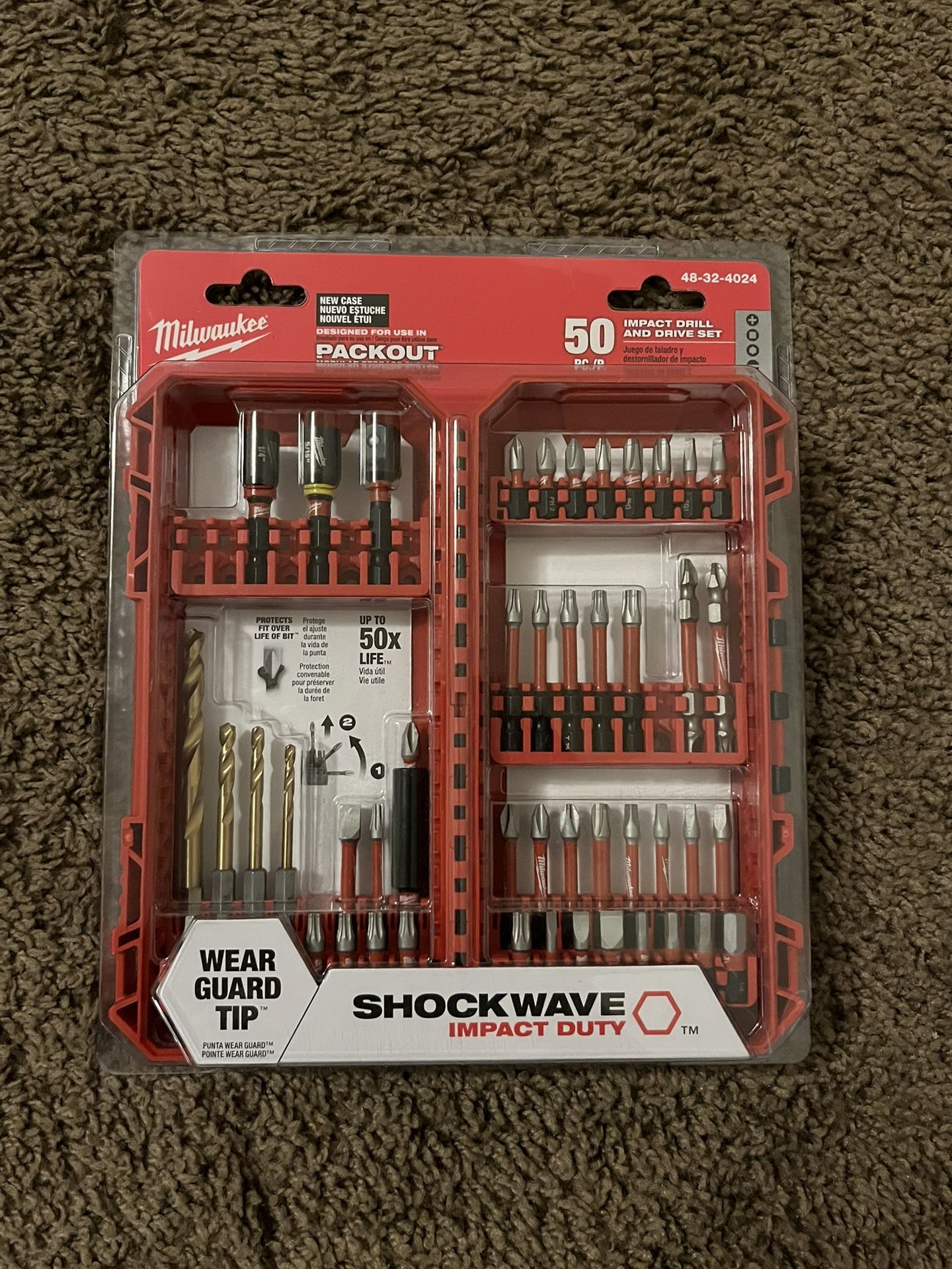 Milwuakee Drill And Drive Set