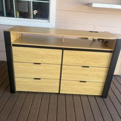 6 drawer dresser with led light