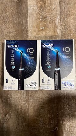 Oral-B Rechargeable Electric Toothbrush, iO5 Customizable Clean, 5 Cleaning Modes, Visual Pressure Sensor to Protect Gums, Travel Case, Black