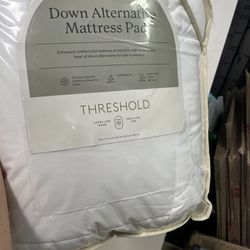 Threshold- Down Alternative Mattress Pad - Twin