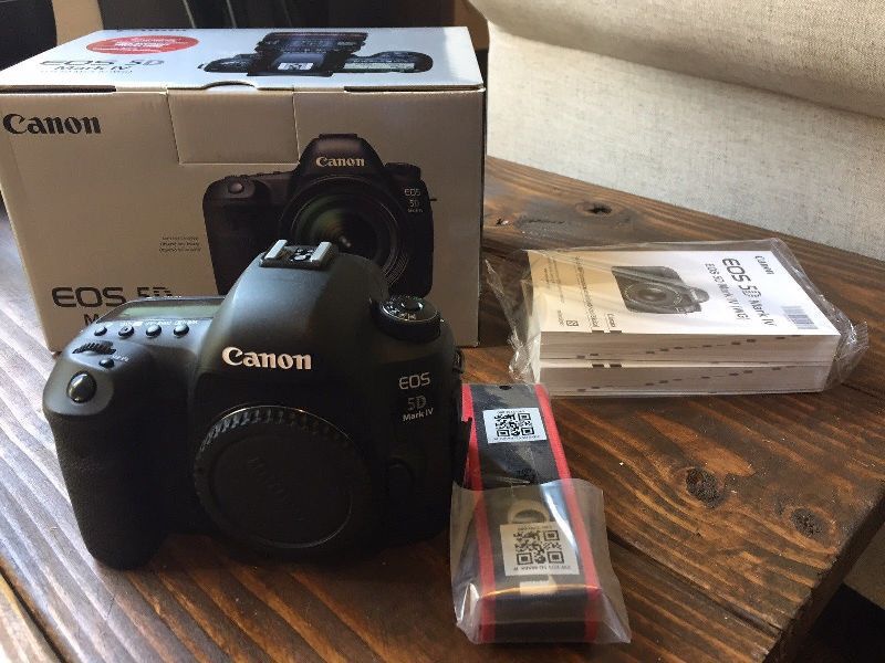 Canon EOS 5D mark IV camera