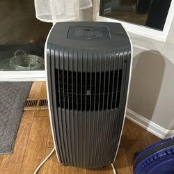 PORTABLE AIR CONDITIONER