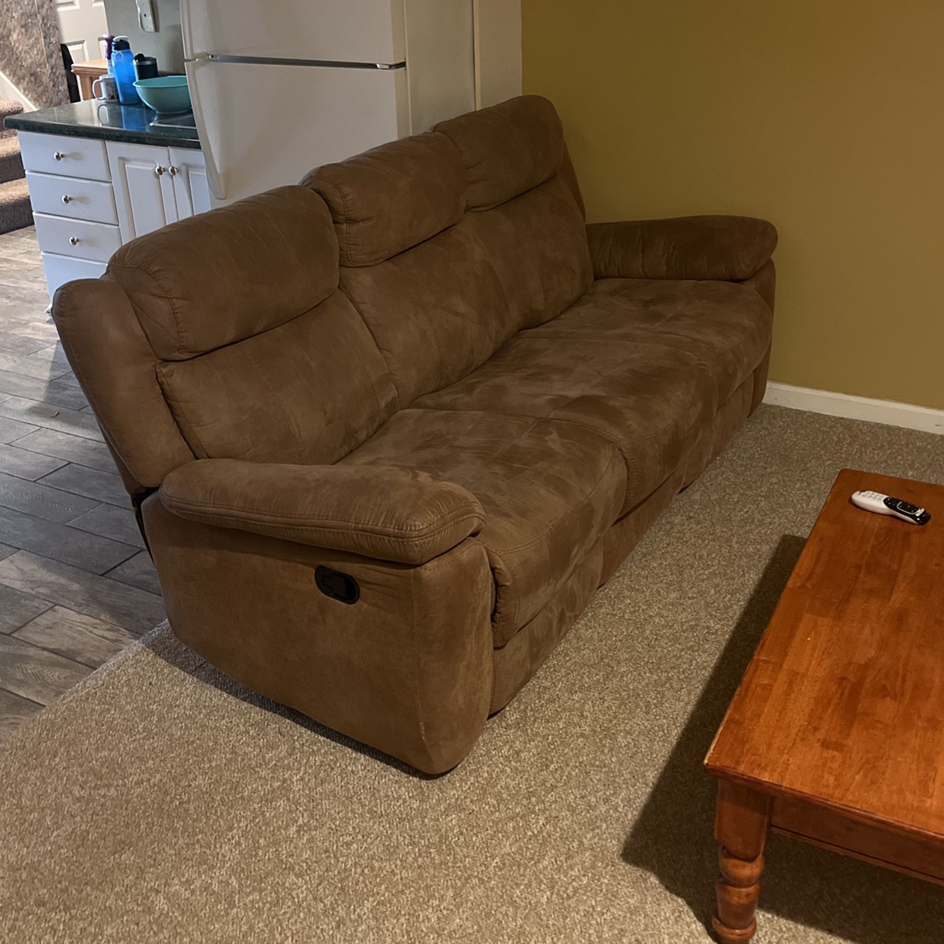 Couch w/ Reclining Ends