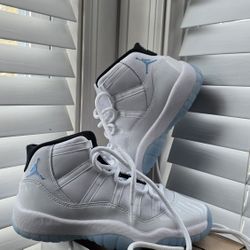 BRAND NEW Air Jordan 11 Legend Blue (2025) 6.5Y