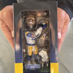 AD Bobblehead “99”