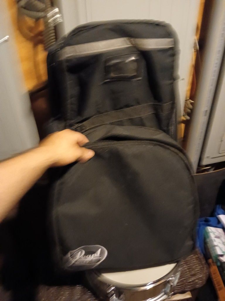 Pearl Snare drum With Case