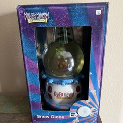 Spirit Halloween Killer Klowns From Outer Space Shorty Light Up Spinning Snow Globe! New!