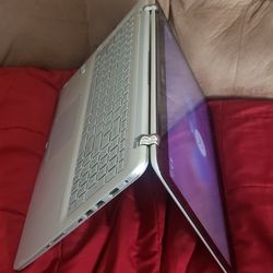 Asus Convertible Intel i5 Laptop/tablet, 16gb, 512 Gb Ssd, Windows 10, Touchscreen

Model and specs on photos.

Notes: minor dings.  No known issues. 