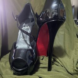 Christian Louboutin Miss Zigourata Alta