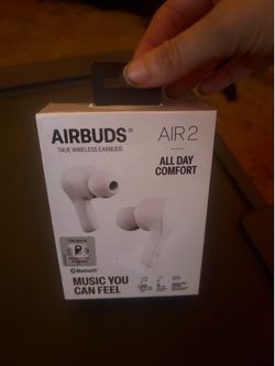 True wireless earbuds