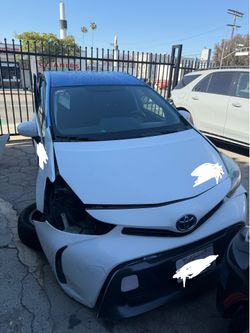 2017 Toyota Prius Parts or Part out