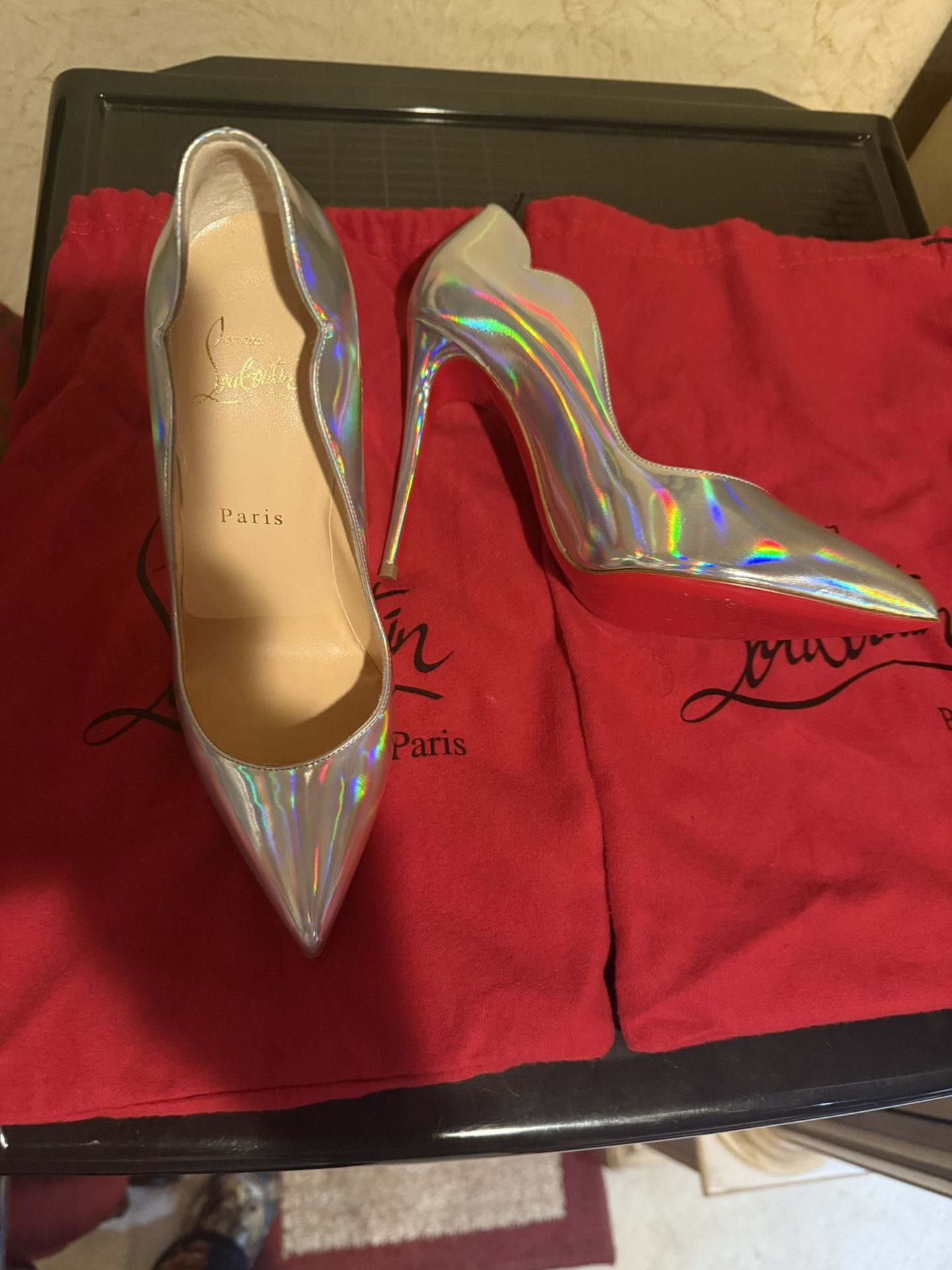 Christian Louboutin(Red Bottoms