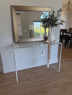 Modern Acrylic Entry Table / Console Table – Excellent Condition