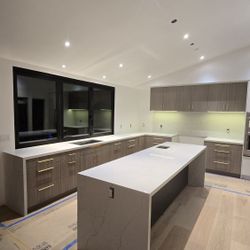 Kitchen Countertop Installation & Slab Fabrication