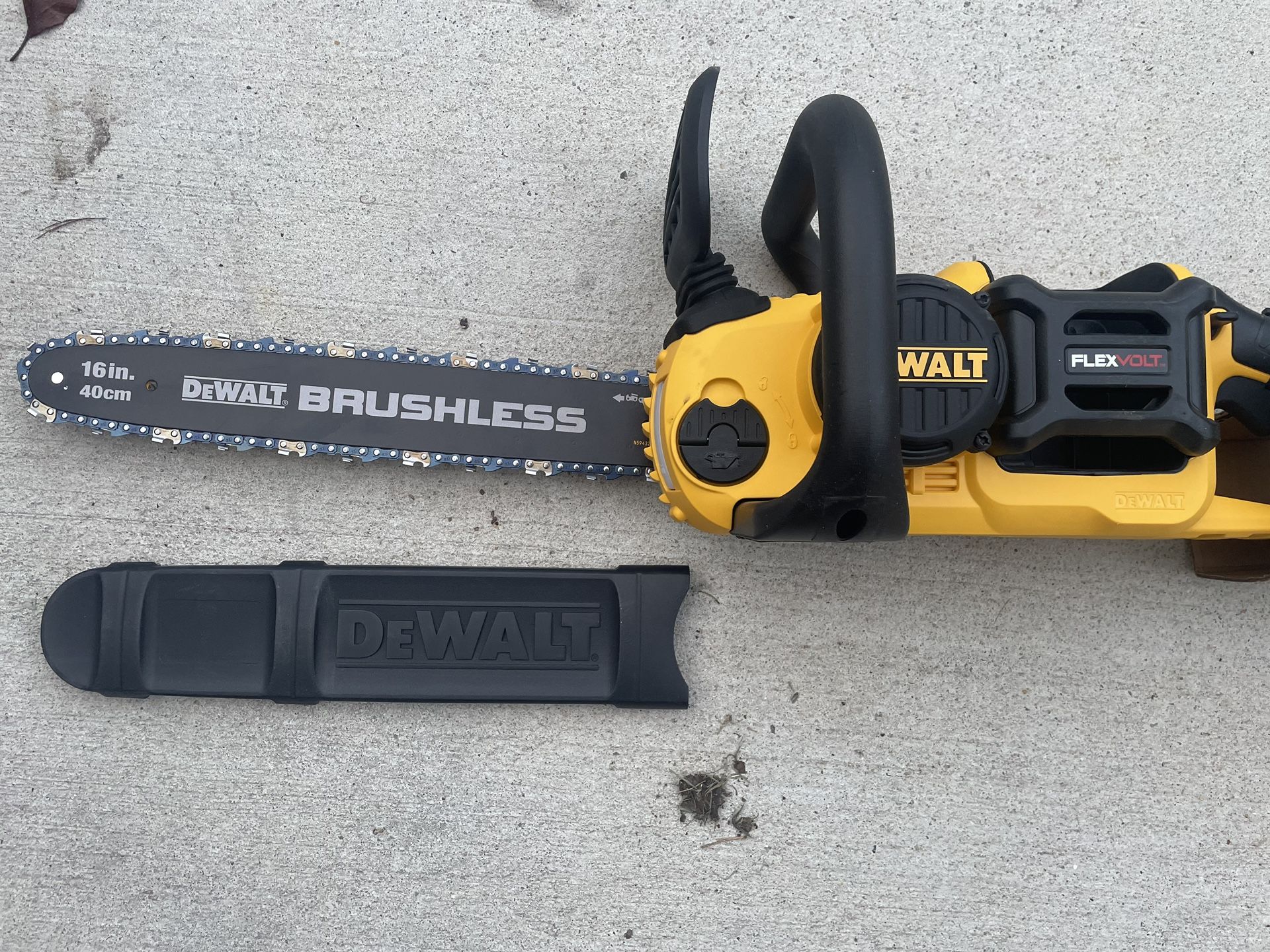 New DeWalt Chainsaw 16” Retail$300 Tool Only