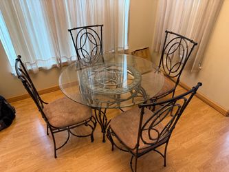Glass dinning round table 4 chairs