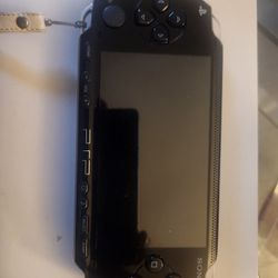 PSP & PS VITA w ACCESSORIES & GAMES!! WILLING TO TRADE FOR PS5 (PICK UP ONLY OR MEET NEAR MY LOCATION)