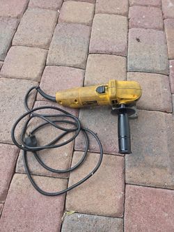 DEWALT DW400 - 4½" Type 2 Angle Grinder used