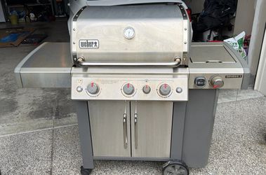 Weber propane grill
