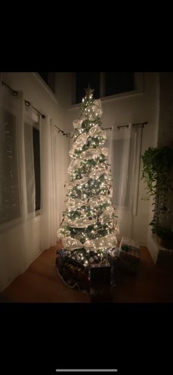Christmas tree 9 Feet (2.74M)