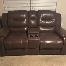 Couch And Love 