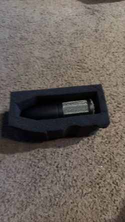 AKH p220 mic