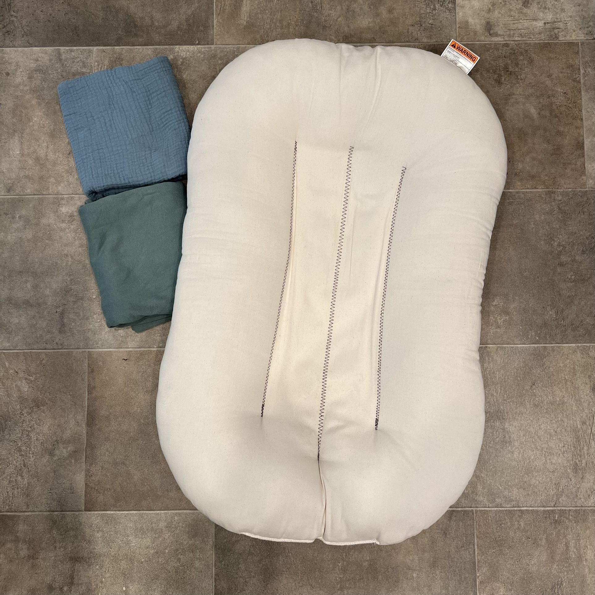 Snuggle Me Organic + 2 Covers