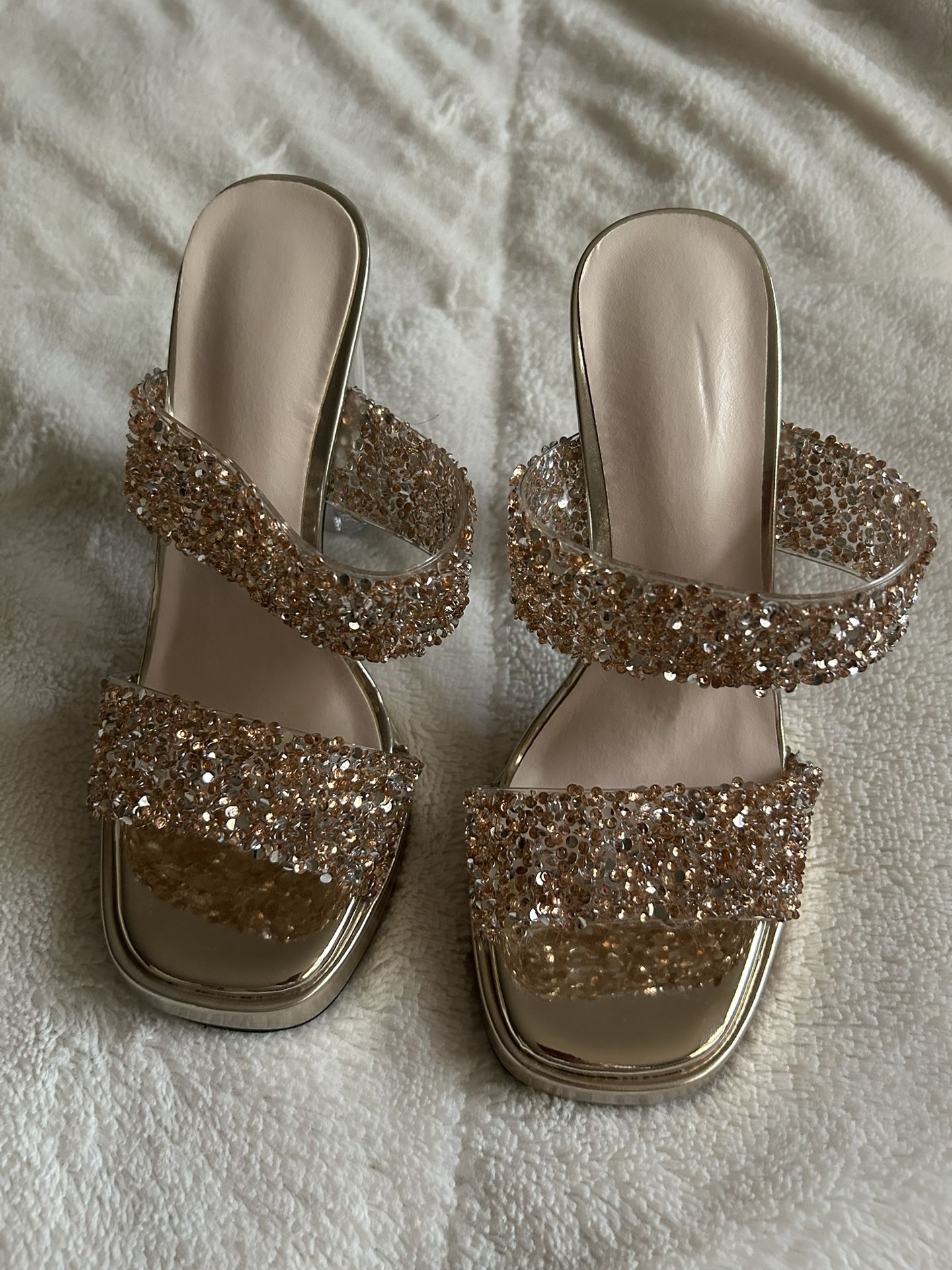 Brand NEW Gold Sparkle Heals