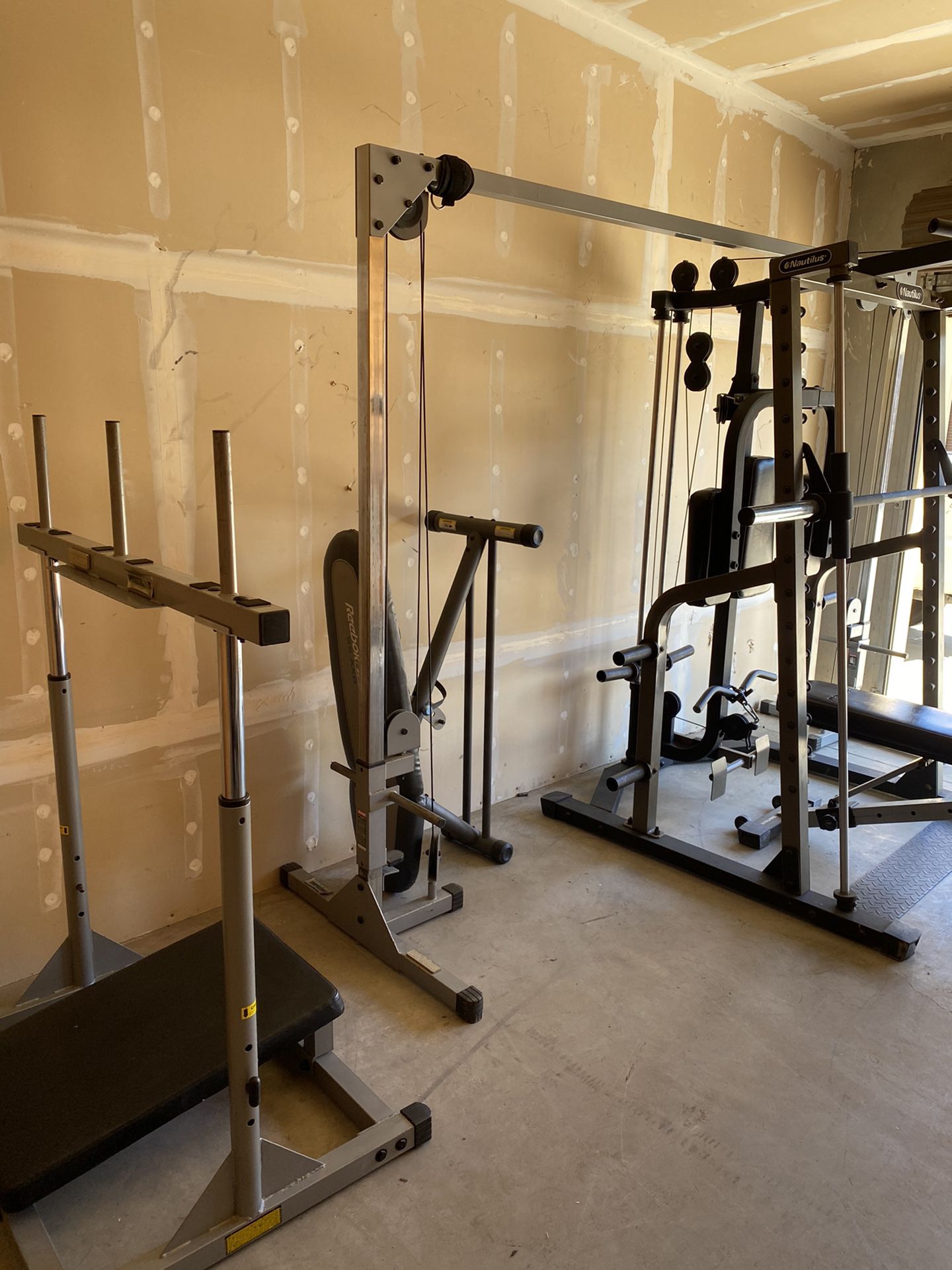 Home gym weights equipment